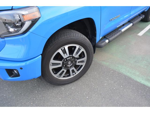 AMERICA TOYOTA TUNDRA CREWMAX SR5 | 2020 | BLUE | 14800 km AMERICA TOYOTA TUNDRA CREWMAX SR5 | 2020 | BLUE | 14800 km