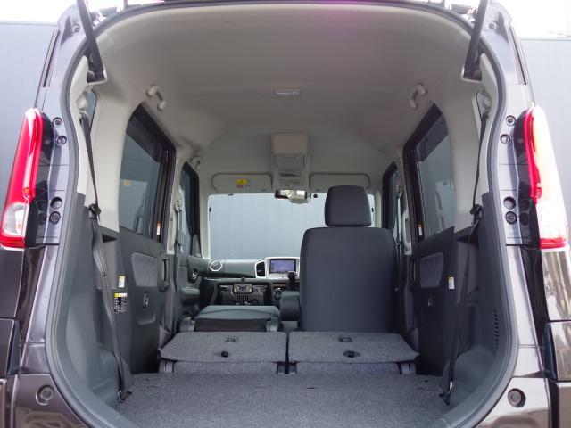 XSリミテッド 衝突被害軽減システム シートヒーター 両側電動スライド バックカメラ オートライト ETC Bluetooth(17枚目)