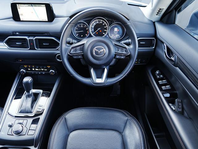 CX-5 25S Lパッケージ 衝突被害軽減システム アダプティブクルーズコントロール 全周囲カメラ オートマチックハイビーム 革シート 電動シート シートヒーター バックカメラ オートライト LEDヘッドランプ Bluetooth(4枚目)