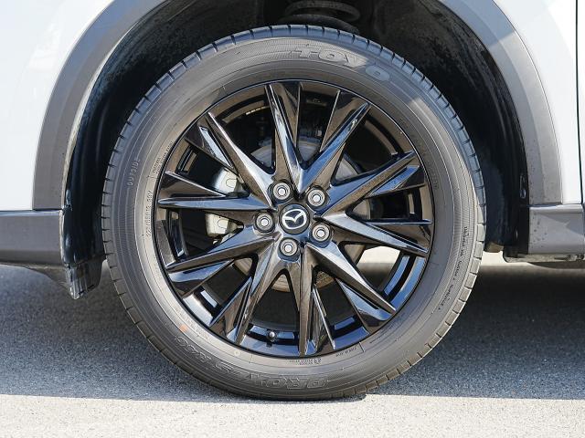 CX-5 XD ブラックトーンエディション 衝突被害軽減システム アダプティブクルーズコントロール 全周囲カメラ オートマチックハイビーム 電動シート シートヒーター バックカメラ オートライト LEDヘッドランプ Bluetooth(19枚目)