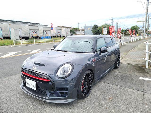 ＭＩＮＩ ジョンクーパーワークス　クラブマン　３Ｄデザインフロントスポイラー　３Ｄデザインリアデュフューザー　ＤＵＥＬＬ　ＡＧサイドスポイラー　ビルシュタイン車高調　ＲＡＹＳ１９インチ　　ＭＩＮＩ　Ｙｏｕｒｓ黒革シート　純正ナビ　ドラレコ（2枚目）