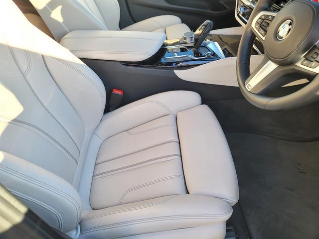 ５シリーズ ５３０ｉ　Ｍスポーツ　３Ｄデザインフロントスポイラー　３Ｄデザインサイドスポイラー　純正ナビ　地デジＴＶ　サンルーフ　白革シート　ＬＥＤライト　パワートランク　ハーマンカートンスピーカー　３６０度カメラ　ＥＴＣ　ドラレコ（9枚目）