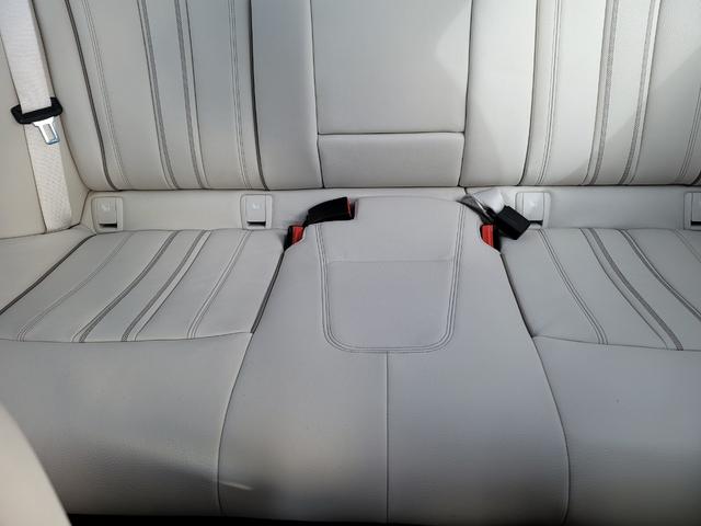 ５シリーズ ５３０ｉ　Ｍスポーツ　３Ｄデザインフロントスポイラー　３Ｄデザインサイドスポイラー　純正ナビ　地デジＴＶ　サンルーフ　白革シート　ＬＥＤライト　パワートランク　ハーマンカートンスピーカー　３６０度カメラ　ＥＴＣ　ドラレコ（15枚目）