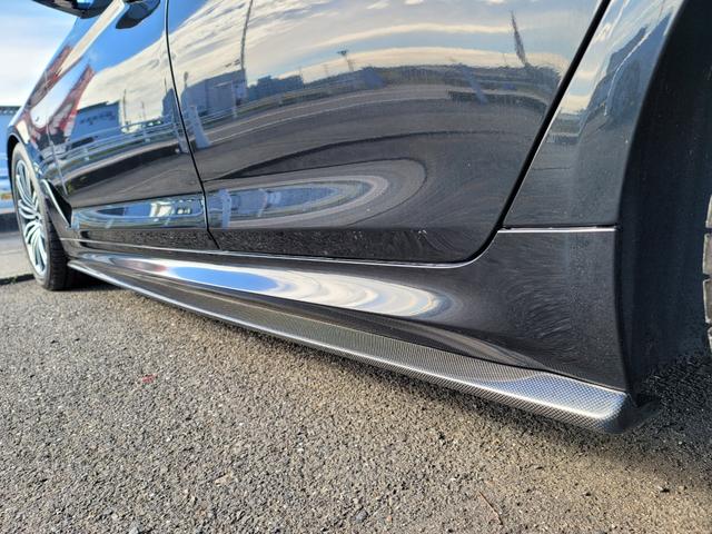 ５シリーズ ５３０ｉ　Ｍスポーツ　３Ｄデザインフロントスポイラー　３Ｄデザインサイドスポイラー　純正ナビ　地デジＴＶ　サンルーフ　白革シート　ＬＥＤライト　パワートランク　ハーマンカートンスピーカー　３６０度カメラ　ＥＴＣ　ドラレコ（36枚目）