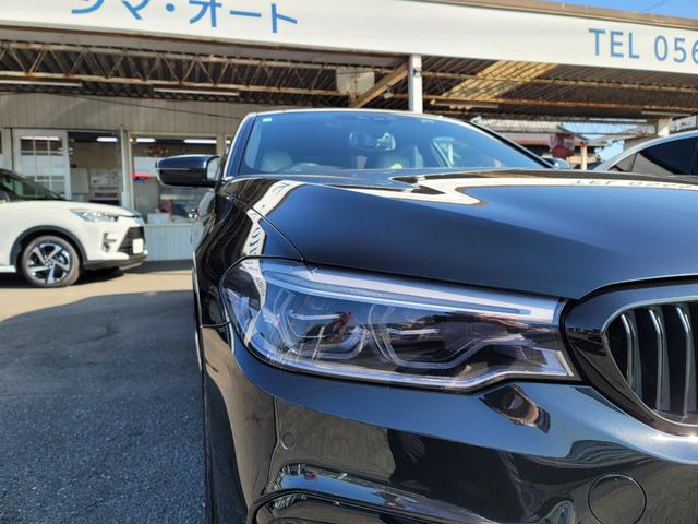 ５シリーズ ５３０ｉ　Ｍスポーツ　３Ｄデザインフロントスポイラー　３Ｄデザインサイドスポイラー　純正ナビ　地デジＴＶ　サンルーフ　白革シート　ＬＥＤライト　パワートランク　ハーマンカートンスピーカー　３６０度カメラ　ＥＴＣ　ドラレコ（40枚目）
