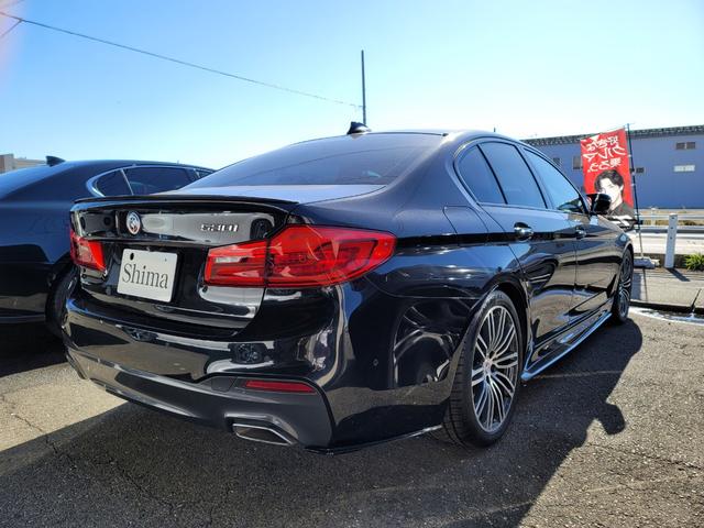５シリーズ ５３０ｉ　Ｍスポーツ　３Ｄデザインフロントスポイラー　３Ｄデザインサイドスポイラー　純正ナビ　地デジＴＶ　サンルーフ　白革シート　ＬＥＤライト　パワートランク　ハーマンカートンスピーカー　３６０度カメラ　ＥＴＣ　ドラレコ（50枚目）