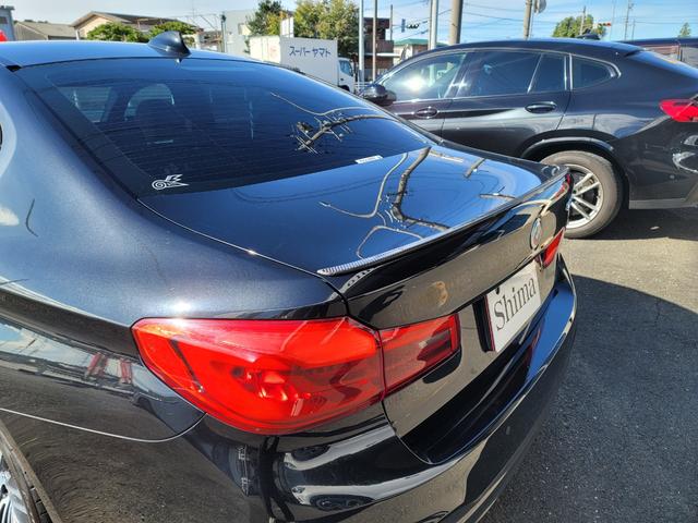 ５シリーズ ５３０ｉ　Ｍスポーツ　３Ｄデザインフロントスポイラー　３Ｄデザインサイドスポイラー　純正ナビ　地デジＴＶ　サンルーフ　白革シート　ＬＥＤライト　パワートランク　ハーマンカートンスピーカー　３６０度カメラ　ＥＴＣ　ドラレコ（58枚目）