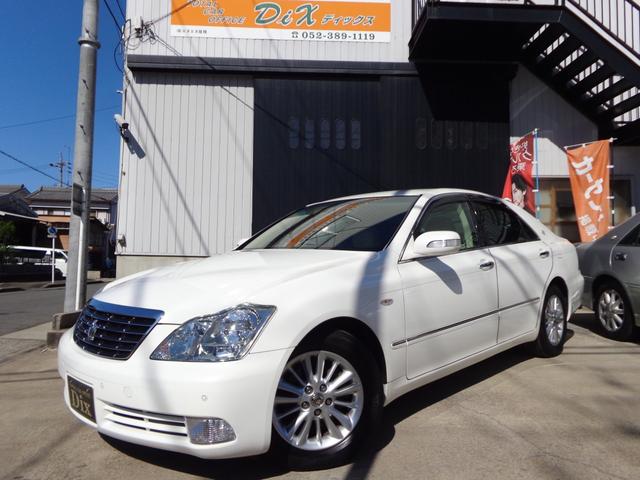 クラウン ロイヤルサルーンＧ　純正ナビパナソニックフルセグＴＶバック走行中ＴＶＯＫカメラコムテック前後ドラレコクルコンＥＴＣ全席パワーシート前後ソナープッシュスタートスマートキーリアサンシェードＲＳ－Ｇ専用リアサイドシェード（2枚目）