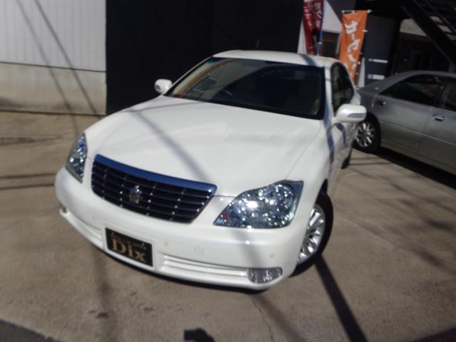 クラウン ロイヤルサルーンＧ　純正ナビパナソニックフルセグＴＶバック走行中ＴＶＯＫカメラコムテック前後ドラレコクルコンＥＴＣ全席パワーシート前後ソナープッシュスタートスマートキーリアサンシェードＲＳ－Ｇ専用リアサイドシェード（14枚目）