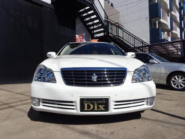 クラウン ロイヤルサルーンＧ　純正ナビパナソニックフルセグＴＶバック走行中ＴＶＯＫカメラコムテック前後ドラレコクルコンＥＴＣ全席パワーシート前後ソナープッシュスタートスマートキーリアサンシェードＲＳ－Ｇ専用リアサイドシェード（16枚目）