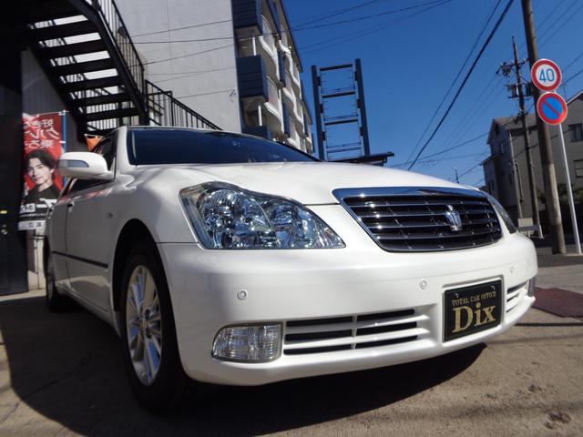 クラウン ロイヤルサルーンＧ　純正ナビパナソニックフルセグＴＶバック走行中ＴＶＯＫカメラコムテック前後ドラレコクルコンＥＴＣ全席パワーシート前後ソナープッシュスタートスマートキーリアサンシェードＲＳ－Ｇ専用リアサイドシェード（17枚目）