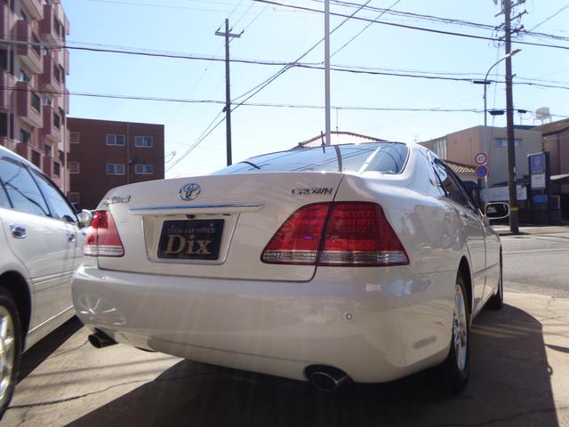 クラウン ロイヤルサルーンＧ　純正ナビパナソニックフルセグＴＶバック走行中ＴＶＯＫカメラコムテック前後ドラレコクルコンＥＴＣ全席パワーシート前後ソナープッシュスタートスマートキーリアサンシェードＲＳ－Ｇ専用リアサイドシェード（23枚目）