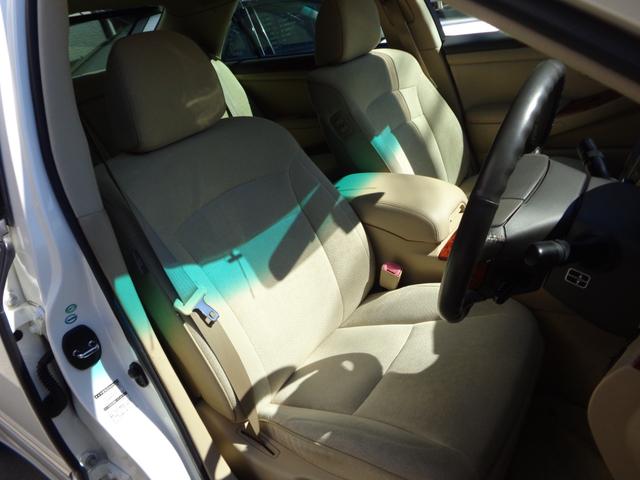 クラウン ロイヤルサルーンＧ　純正ナビパナソニックフルセグＴＶバック走行中ＴＶＯＫカメラコムテック前後ドラレコクルコンＥＴＣ全席パワーシート前後ソナープッシュスタートスマートキーリアサンシェードＲＳ－Ｇ専用リアサイドシェード（41枚目）