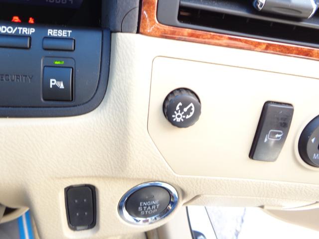 クラウン ロイヤルサルーンＧ　純正ナビパナソニックフルセグＴＶバック走行中ＴＶＯＫカメラコムテック前後ドラレコクルコンＥＴＣ全席パワーシート前後ソナープッシュスタートスマートキーリアサンシェードＲＳ－Ｇ専用リアサイドシェード（58枚目）