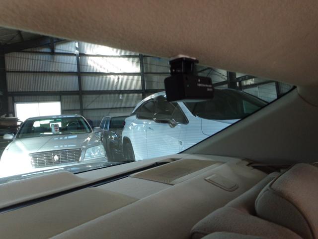 クラウン ロイヤルサルーンＧ　純正ナビパナソニックフルセグＴＶバック走行中ＴＶＯＫカメラコムテック前後ドラレコクルコンＥＴＣ全席パワーシート前後ソナープッシュスタートスマートキーリアサンシェードＲＳ－Ｇ専用リアサイドシェード（61枚目）