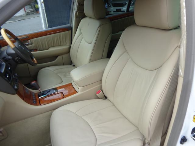 セルシオ Ｃ仕様　前後純正電動コーナーポール前後バンパー新品メッキモール交換済本革エアーシート全席パワーシート後席専用スイッチ純正ナビＢカメラリアサンシェードビルトインＥＴＣ後席オットマンスマートキー（40枚目）