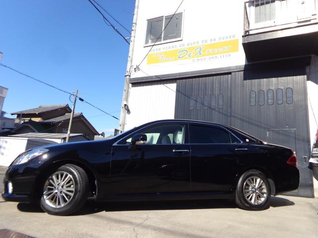 クラウン ロイヤルサルーン　スペシャルナビパッケージ　純正ＨＤＤナビフルセグＴＶバックカメラＤＶＤＣＤクルコンＥＴＣ純正レースシートカバープッシュスタートスマートキー×２純正アルミＨＩＤ（11枚目）