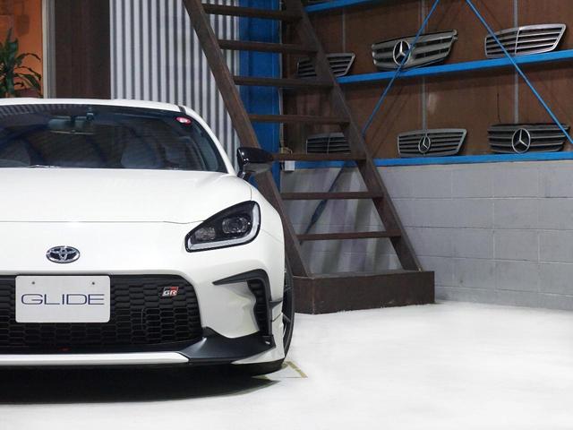 ＧＲ８６ ＲＺ　１オナー　ＧＲエアロ・ブレーキキット・Ｐダンパー・メンバーフレースキット・クイックシフトレバー　ＨＫＳ車高調　Ｒ１チタンマフラー　純正９インチナビ・ＴＶ・ＤＶＤ・Ｂカメラ・ＥＴＣ・ドラレコ　ＴＶキャン（15枚目）