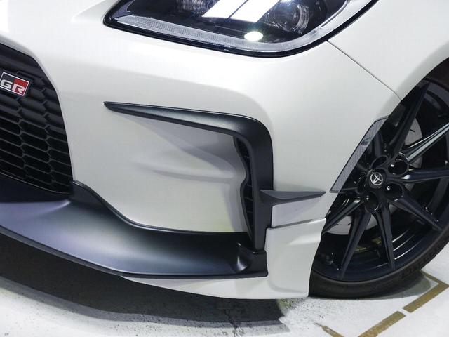 ＧＲ８６ ＲＺ　１オナー　ＧＲエアロ・ブレーキキット・Ｐダンパー・メンバーフレースキット・クイックシフトレバー　ＨＫＳ車高調　Ｒ１チタンマフラー　純正９インチナビ・ＴＶ・ＤＶＤ・Ｂカメラ・ＥＴＣ・ドラレコ　ＴＶキャン（18枚目）