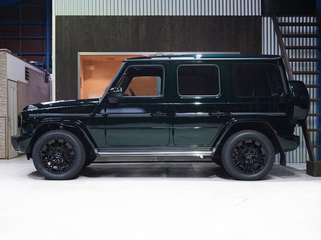 Gクラス 純正OPナイトパッケージ MANUFAKTURプログラム&プログラム・プラス AMGライン タッチスクリーン保護フィルム フロアマット(4枚目)