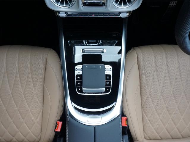 Gクラス 純正OPナイトパッケージ MANUFAKTURプログラム&プログラム・プラス AMGライン タッチスクリーン保護フィルム フロアマット(42枚目)