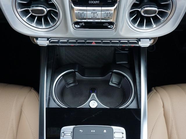 Gクラス 純正OPナイトパッケージ MANUFAKTURプログラム&プログラム・プラス AMGライン タッチスクリーン保護フィルム フロアマット(48枚目)