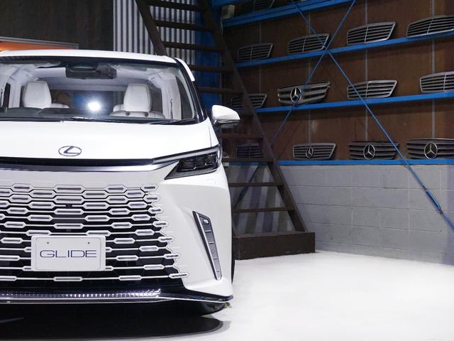 LM 1オーナー メーカーフルオプション モデリスタエアロパーツ 寒冷地仕様 前後ドラレコ フロアマット ドアバイザー ナンバーフレーム&ロックボトルセット ETC TVキャンセラー(8枚目)