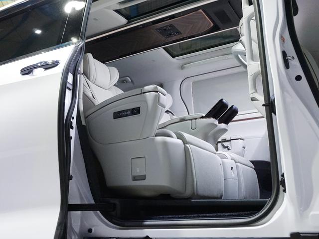 LM 1オーナー メーカーフルオプション モデリスタエアロパーツ 寒冷地仕様 前後ドラレコ フロアマット ドアバイザー ナンバーフレーム&ロックボトルセット ETC TVキャンセラー(17枚目)