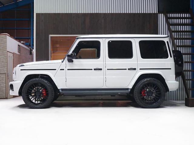 Gクラス G450d AMGラインパッケージ グリッドカスタムver. グリッドカーボンスポイラー&グリルフィン&22インチ&電動サイド&ラゲッジボード ナイトPKG仕様 G63純正グリル MANUFAKTURプログラム・プラス デジタルミラー(4枚目)