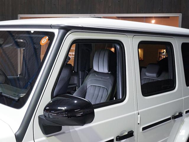 Gクラス G450d AMGラインパッケージ グリッドカスタムver. グリッドカーボンスポイラー&グリルフィン&22インチ&電動サイド&ラゲッジボード ナイトPKG仕様 G63純正グリル MANUFAKTURプログラム・プラス デジタルミラー(9枚目)