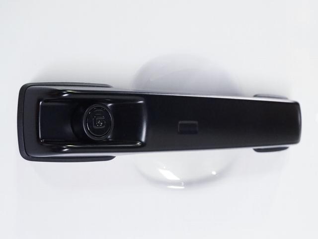 Gクラス G450d AMGラインパッケージ グリッドカスタムver. グリッドカーボンスポイラー&グリルフィン&22インチ&電動サイド&ラゲッジボード ナイトPKG仕様 G63純正グリル MANUFAKTURプログラム・プラス デジタルミラー(10枚目)