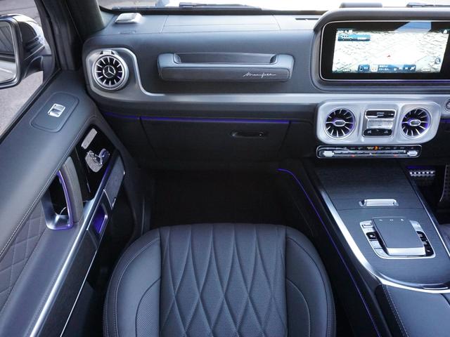 Gクラス G450d AMGラインパッケージ グリッドカスタムver. グリッドカーボンスポイラー&グリルフィン&22インチ&電動サイド&ラゲッジボード ナイトPKG仕様 G63純正グリル MANUFAKTURプログラム・プラス デジタルミラー(42枚目)