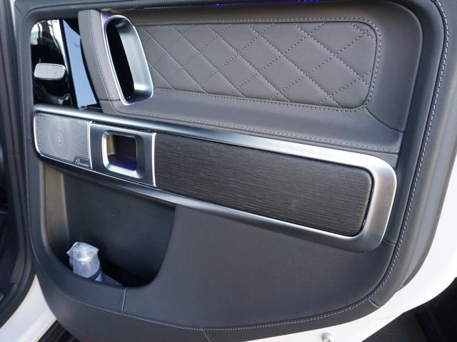 Gクラス G450d AMGラインパッケージ グリッドカスタムver. グリッドカーボンスポイラー&グリルフィン&22インチ&電動サイド&ラゲッジボード ナイトPKG仕様 G63純正グリル MANUFAKTURプログラム・プラス デジタルミラー(68枚目)