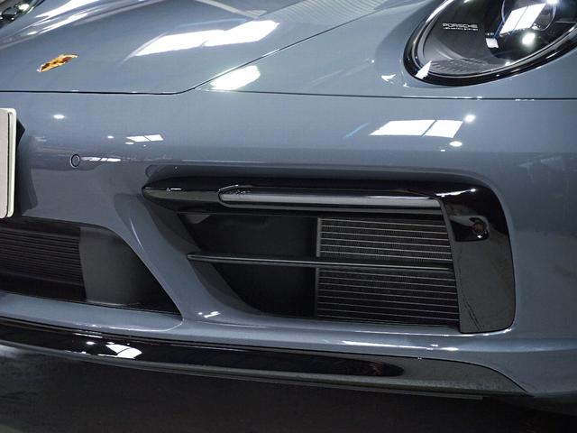 911 911タルガ4GTS Fリフト リアアスクル LEDマトリクス GTSインテリア&マットカーボンインテリア&ハイグロスエクステリアPKG マットカーボンGTステア&イルミ付ドアシルガード PDCC BOSE ブルー幌(12枚目)