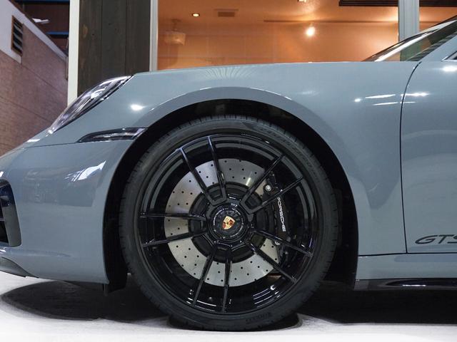 911 911タルガ4GTS Fリフト リアアスクル LEDマトリクス GTSインテリア&マットカーボンインテリア&ハイグロスエクステリアPKG マットカーボンGTステア&イルミ付ドアシルガード PDCC BOSE ブルー幌(14枚目)