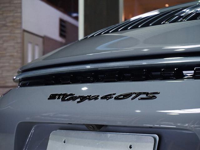 911 911タルガ4GTS Fリフト リアアスクル LEDマトリクス GTSインテリア&マットカーボンインテリア&ハイグロスエクステリアPKG マットカーボンGTステア&イルミ付ドアシルガード PDCC BOSE ブルー幌(23枚目)
