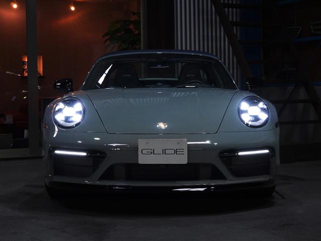 911 911タルガ4GTS Fリフト リアアスクル LEDマトリクス GTSインテリア&マットカーボンインテリア&ハイグロスエクステリアPKG マットカーボンGTステア&イルミ付ドアシルガード PDCC BOSE ブルー幌(28枚目)