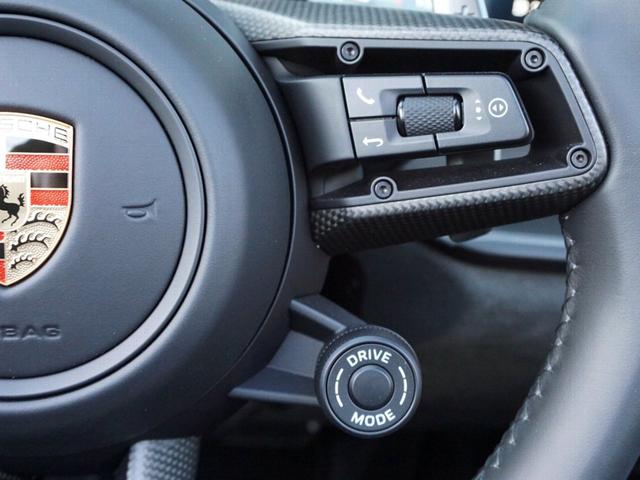 911 911タルガ4GTS Fリフト リアアスクル LEDマトリクス GTSインテリア&マットカーボンインテリア&ハイグロスエクステリアPKG マットカーボンGTステア&イルミ付ドアシルガード PDCC BOSE ブルー幌(48枚目)