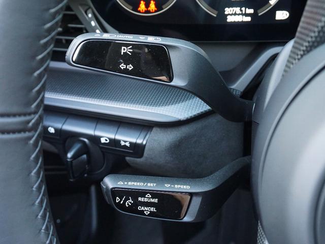 911 911タルガ4GTS Fリフト リアアスクル LEDマトリクス GTSインテリア&マットカーボンインテリア&ハイグロスエクステリアPKG マットカーボンGTステア&イルミ付ドアシルガード PDCC BOSE ブルー幌(49枚目)