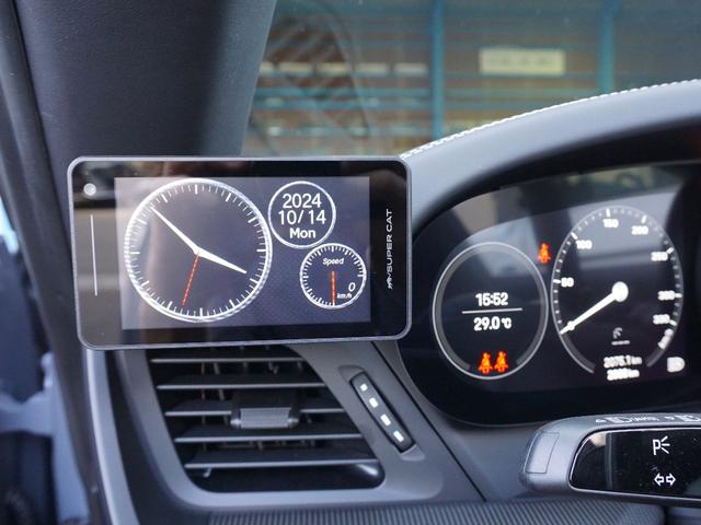 911 911タルガ4GTS Fリフト リアアスクル LEDマトリクス GTSインテリア&マットカーボンインテリア&ハイグロスエクステリアPKG マットカーボンGTステア&イルミ付ドアシルガード PDCC BOSE ブルー幌(50枚目)