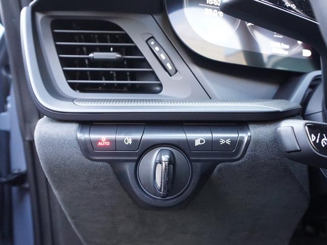 911 911タルガ4GTS Fリフト リアアスクル LEDマトリクス GTSインテリア&マットカーボンインテリア&ハイグロスエクステリアPKG マットカーボンGTステア&イルミ付ドアシルガード PDCC BOSE ブルー幌(51枚目)