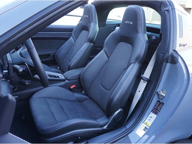 911 911タルガ4GTS Fリフト リアアスクル LEDマトリクス GTSインテリア&マットカーボンインテリア&ハイグロスエクステリアPKG マットカーボンGTステア&イルミ付ドアシルガード PDCC BOSE ブルー幌(52枚目)
