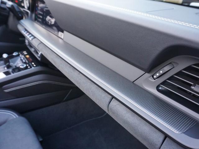 911 911タルガ4GTS Fリフト リアアスクル LEDマトリクス GTSインテリア&マットカーボンインテリア&ハイグロスエクステリアPKG マットカーボンGTステア&イルミ付ドアシルガード PDCC BOSE ブルー幌(71枚目)