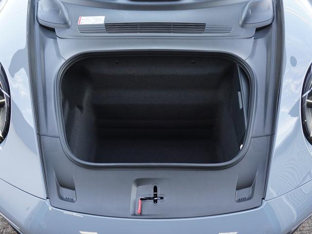 911 911タルガ4GTS Fリフト リアアスクル LEDマトリクス GTSインテリア&マットカーボンインテリア&ハイグロスエクステリアPKG マットカーボンGTステア&イルミ付ドアシルガード PDCC BOSE ブルー幌(79枚目)