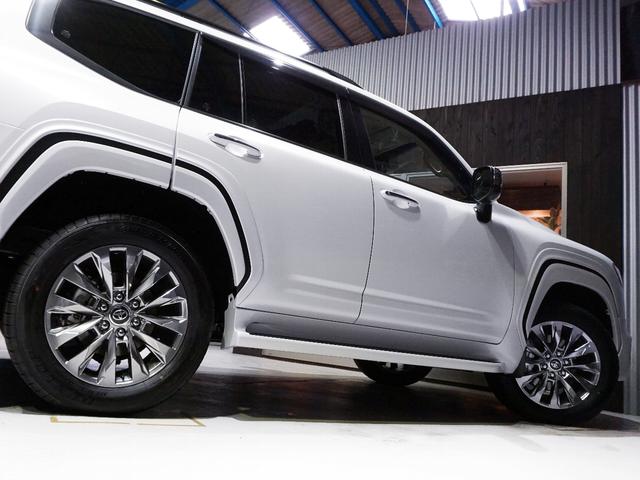 ランドクルーザー ZX フルオプション車 モデリスタフロント・フェンダ・リア・マフラー・トランスポイラー リアエンターテイメント・JBLサウンド クールBOX 電動リアデフロック ルーフレール 空気圧警告 寒冷地 ITSコネ(14枚目)