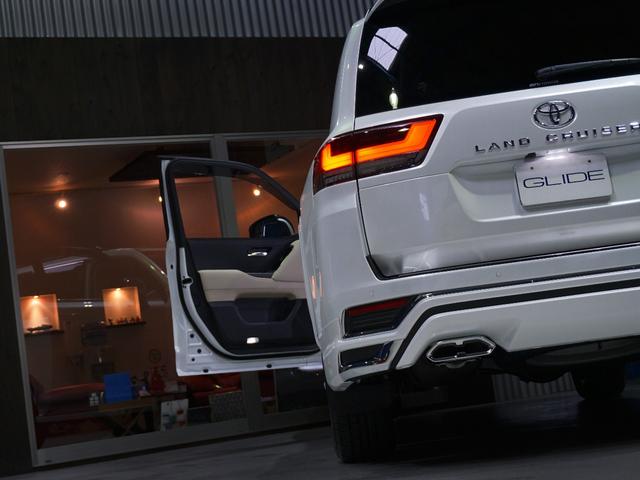 ランドクルーザー ZX フルオプション車 モデリスタフロント・フェンダ・リア・マフラー・トランスポイラー リアエンターテイメント・JBLサウンド クールBOX 電動リアデフロック ルーフレール 空気圧警告 寒冷地 ITSコネ(22枚目)