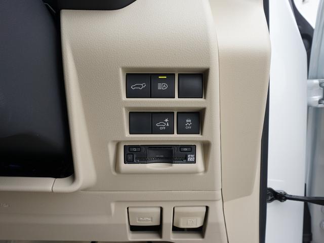 ランドクルーザー ZX フルオプション車 モデリスタフロント・フェンダ・リア・マフラー・トランスポイラー リアエンターテイメント・JBLサウンド クールBOX 電動リアデフロック ルーフレール 空気圧警告 寒冷地 ITSコネ(32枚目)