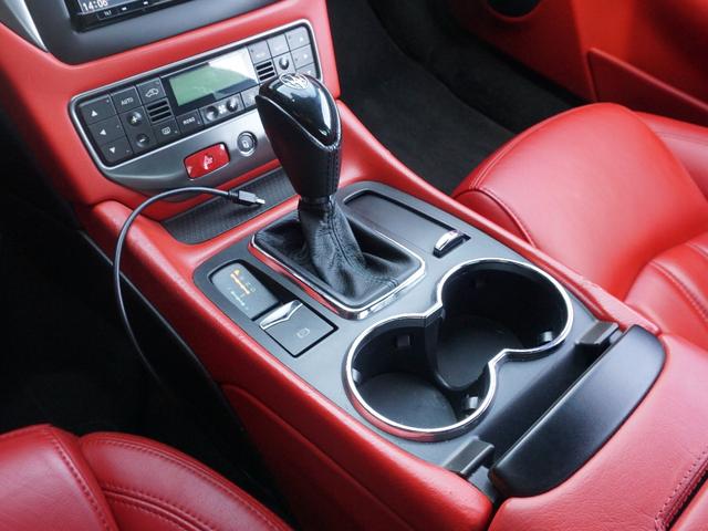 グラントゥーリズモ ベースグレード　ＬＢＷＫ＆フェアリーデザイン・ワークスボディーキット　ＡｉｒＲｅｘエアサス（公認済）　ｒｏｔｉｆｏｒｍ２０インチ　ストラーダナビ／ＴＶ／ＣＤ／ＤＶＤ／Ｂカメラ／ＥＴＣ　赤革シート（56枚目）