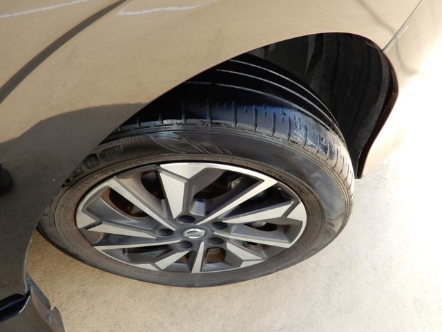 セレナ ハイウェイスターV プロパイロット 電子P 後席フリップモニター アラウンドビューモニター SDナビ フルセグ ブルートゥース エマージェンシーブレーキ LEDヘッド前後ドライブレコーダー スマートミラー(9枚目)