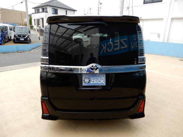 ヴォクシー ZS 煌III 後席フリップモニター 9インチナビ フルセグ ブルートゥース バックモニター ハーフレザー セーフティーセンス オートハイビーム LED ETC2.0(16枚目)